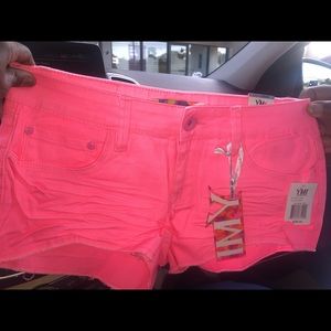YMI neon pink shortie shorts..NEW w/tags!! Junior size 5